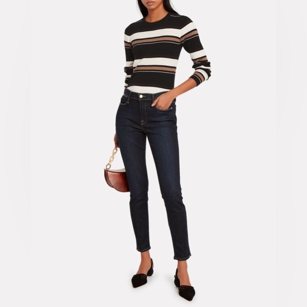 Frame Denim Le High Skinny Outseam Slit
in Dark Denim size 26